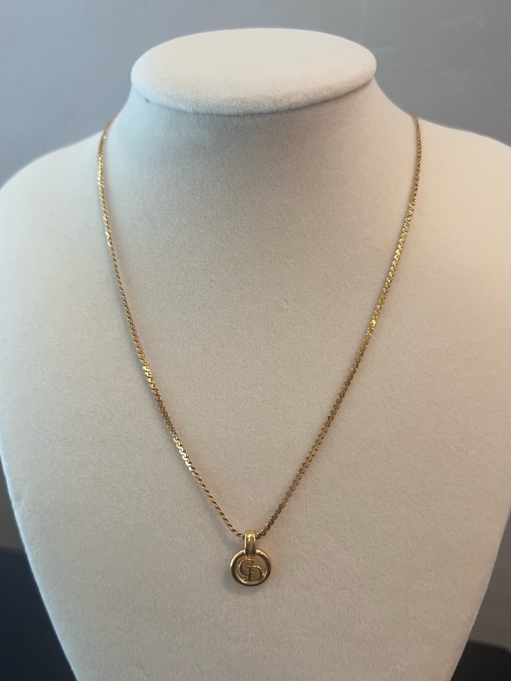 Dior Gold Circular Pendant Necklace - Picture 2 of 7